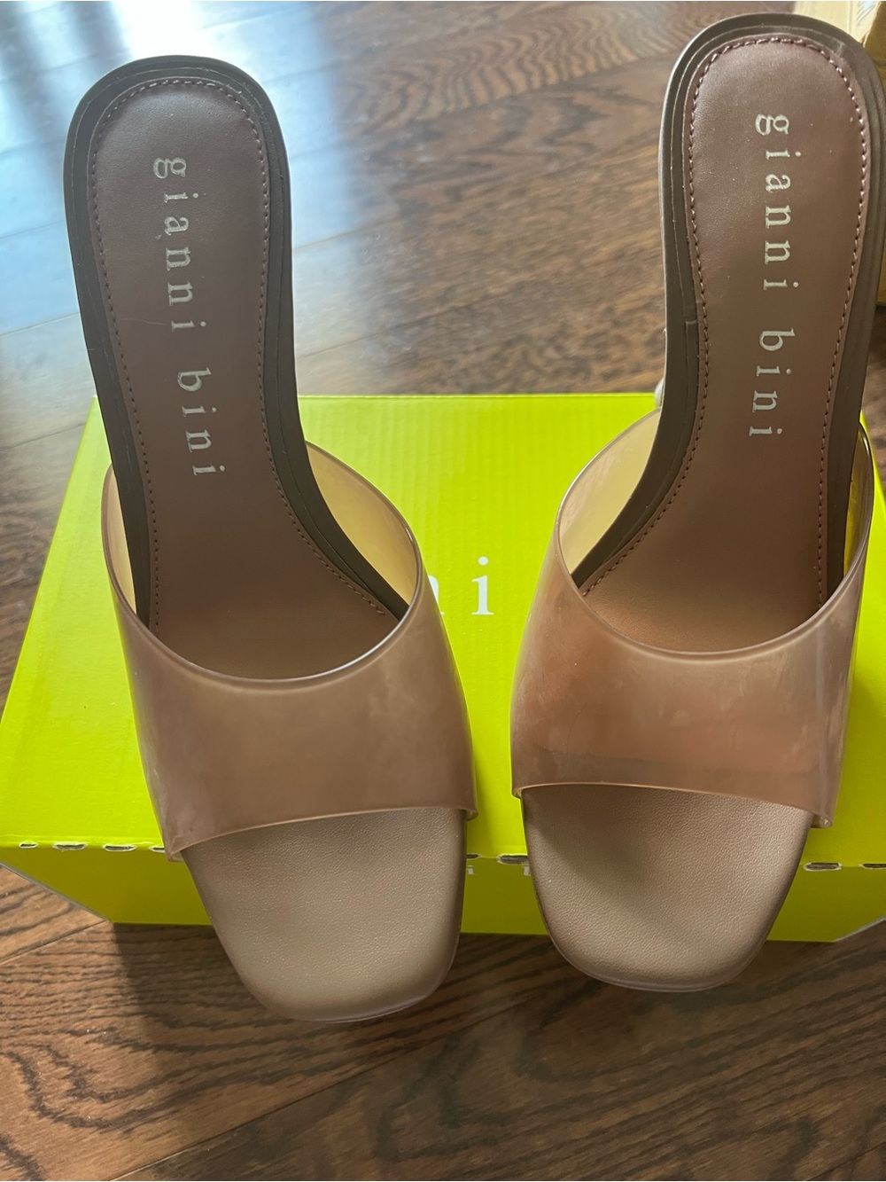 Gianni Bini Tan Slide Mules Acrylic. 
Cute heel & nice padding.  👡👡